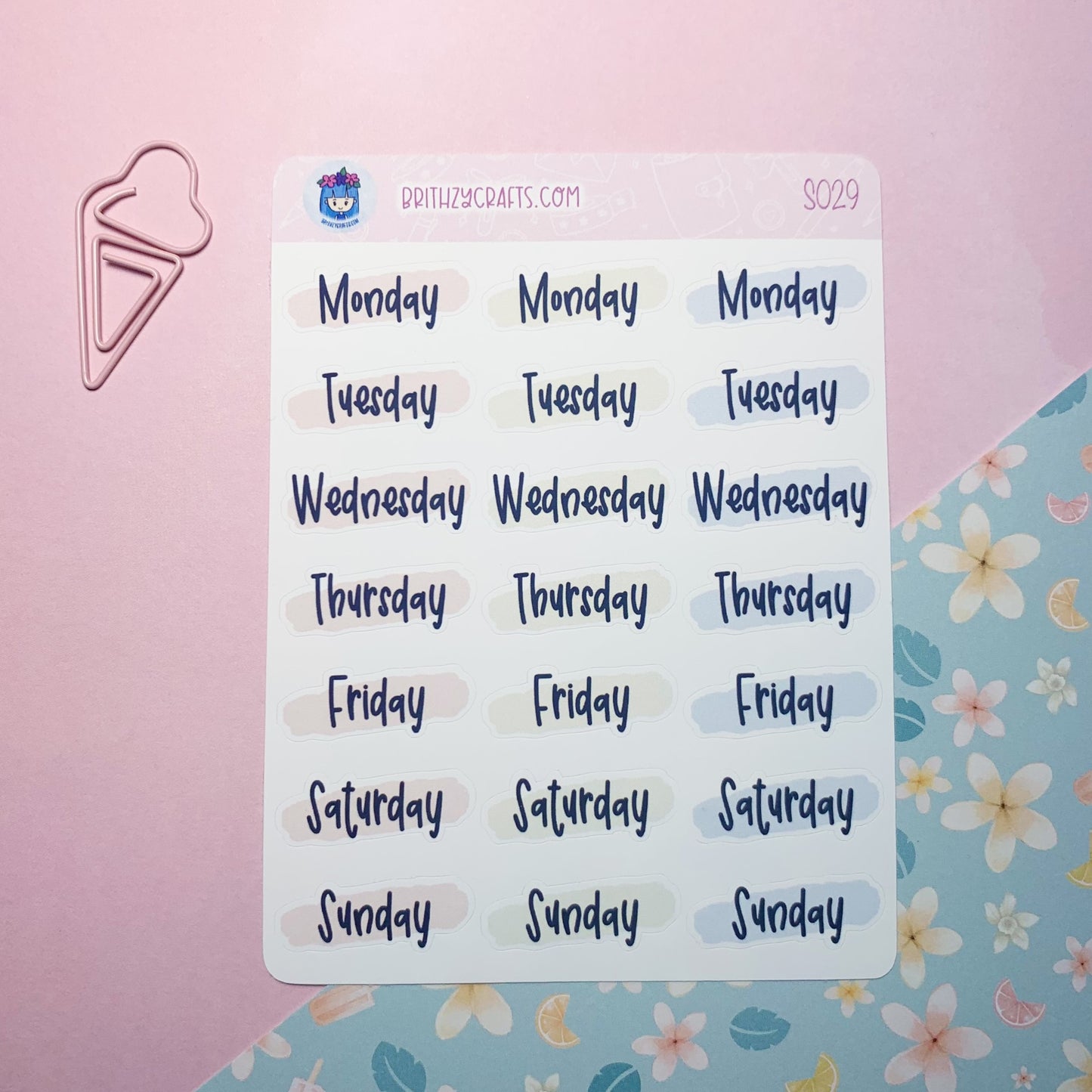 Days of the week smudges color 1 -pastel orange, green and blue - Scripts - S029