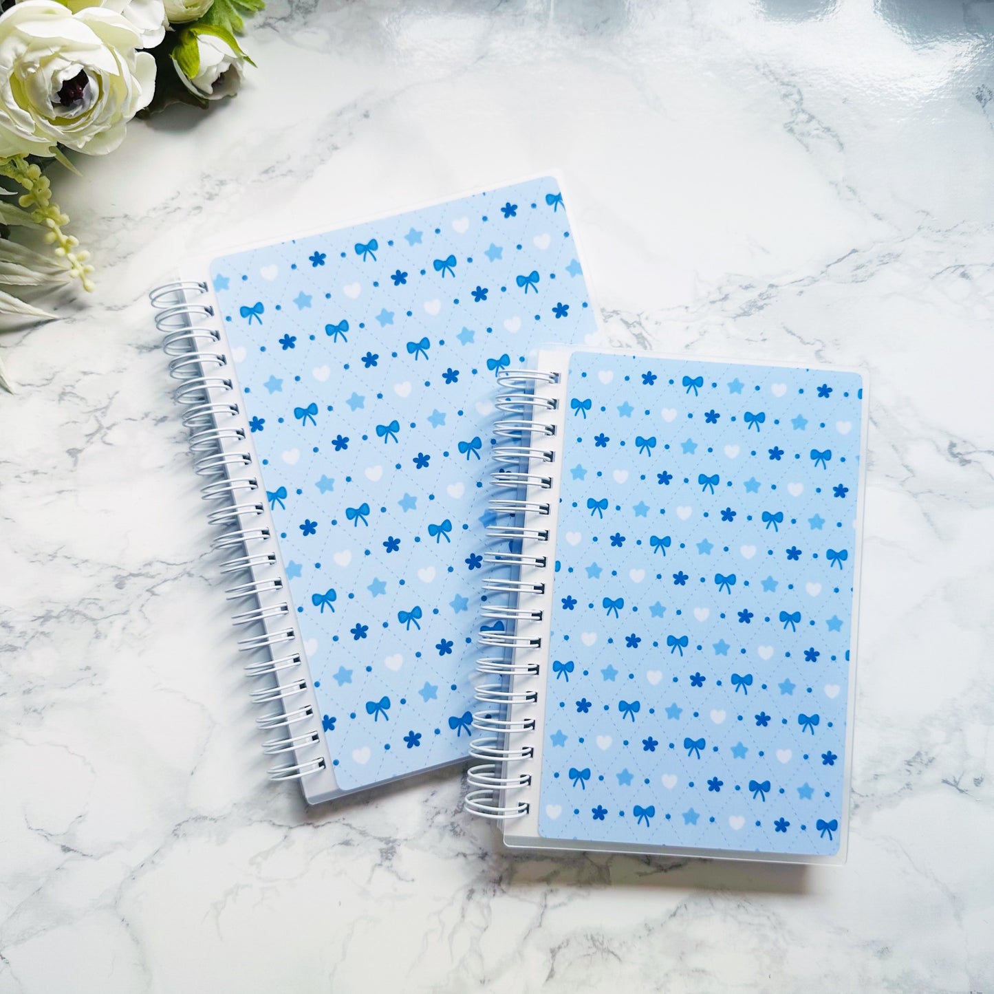 Coquette in blue - Reusable sticker books