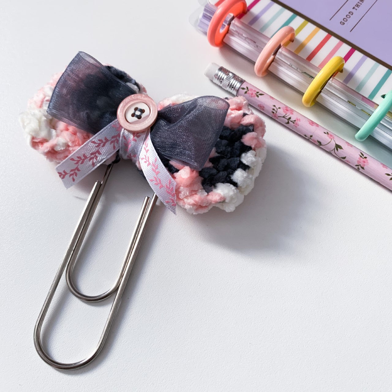 Pink and grey Jumbo clip