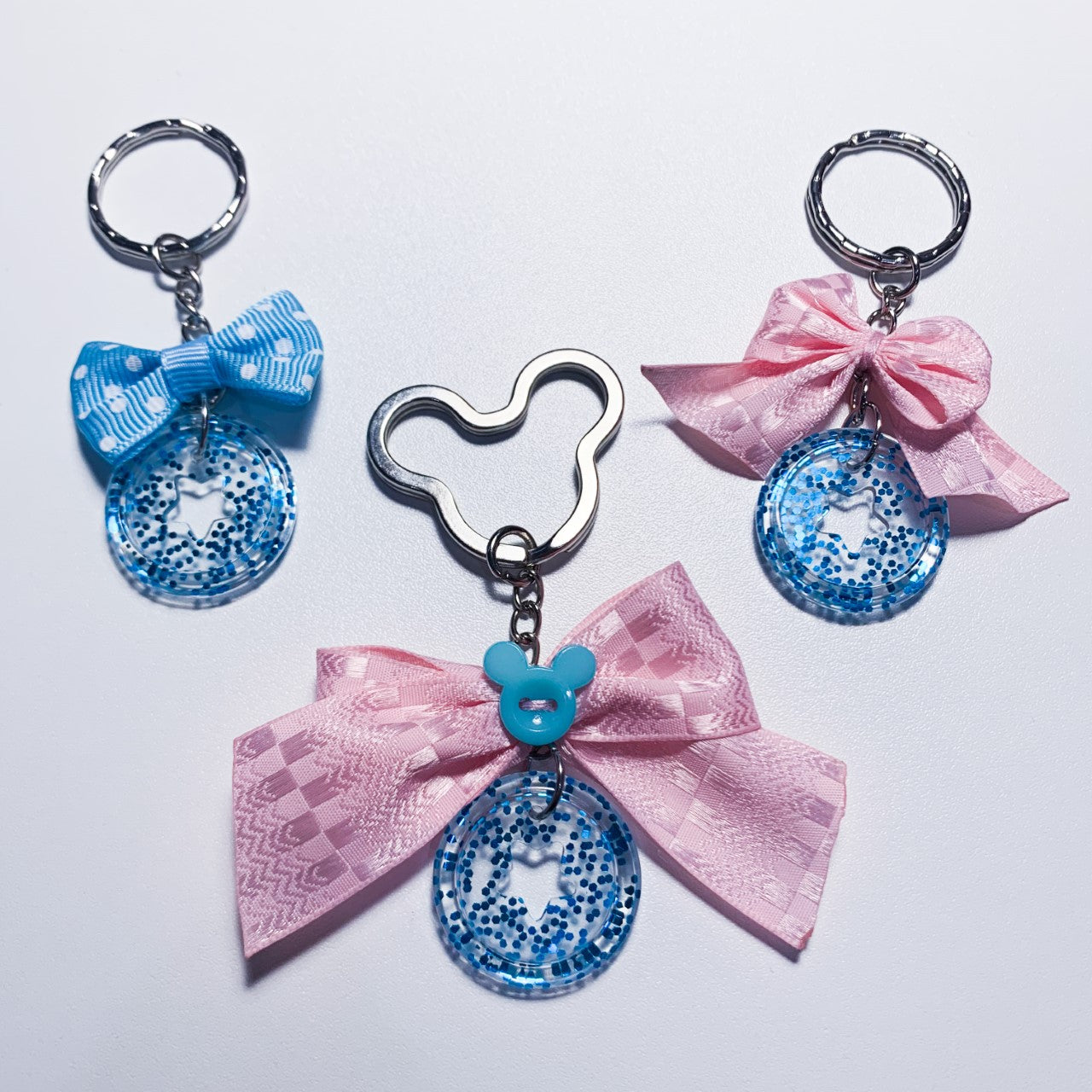 Blue glitter disc keychain