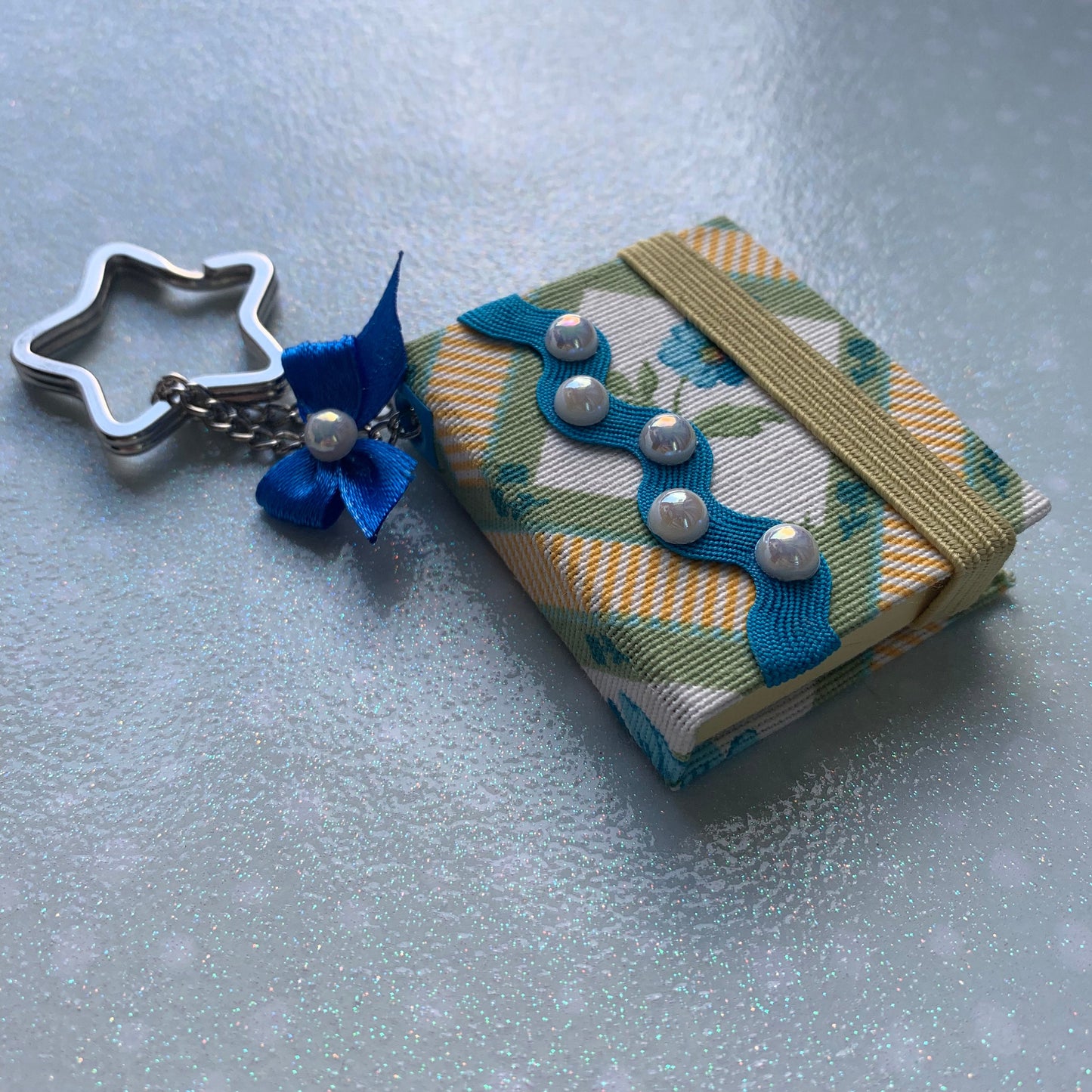 Cute Sticky Notes Keychain - Choose your colours!