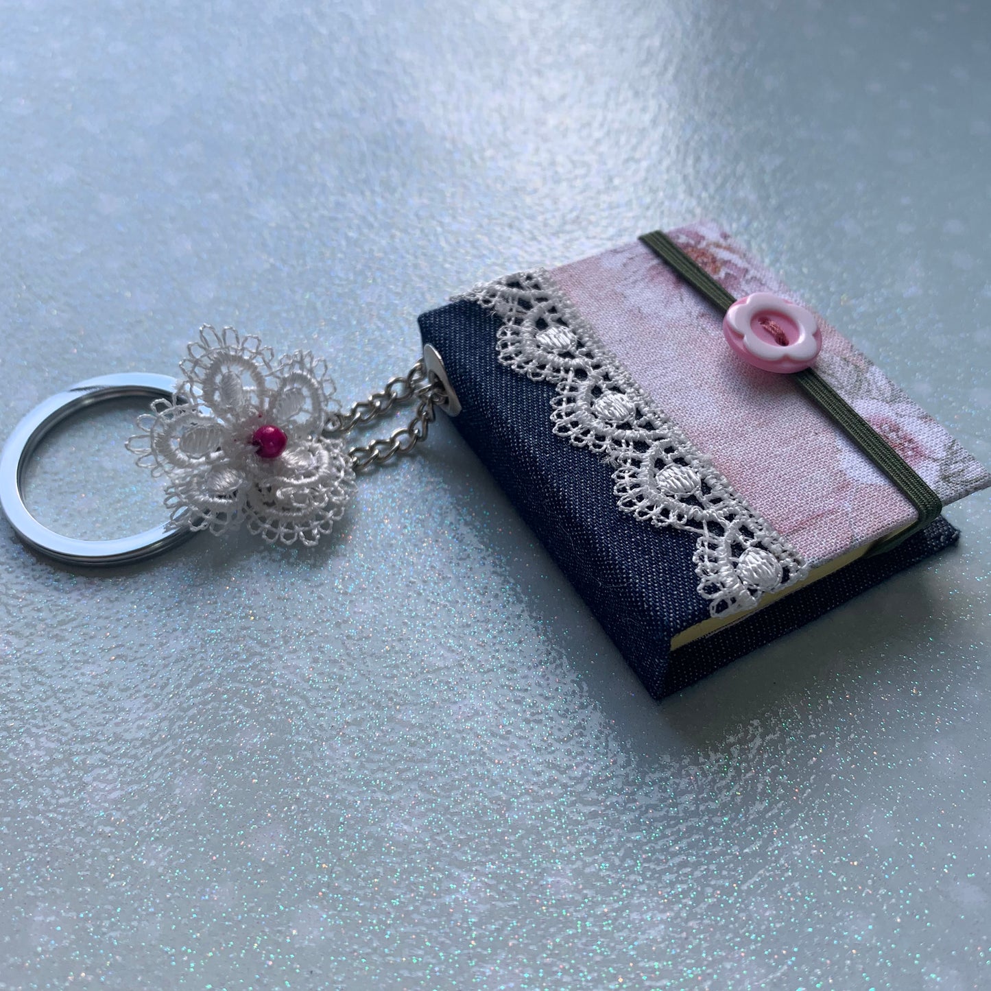 Cute Sticky Notes Keychain - Choose your colours!
