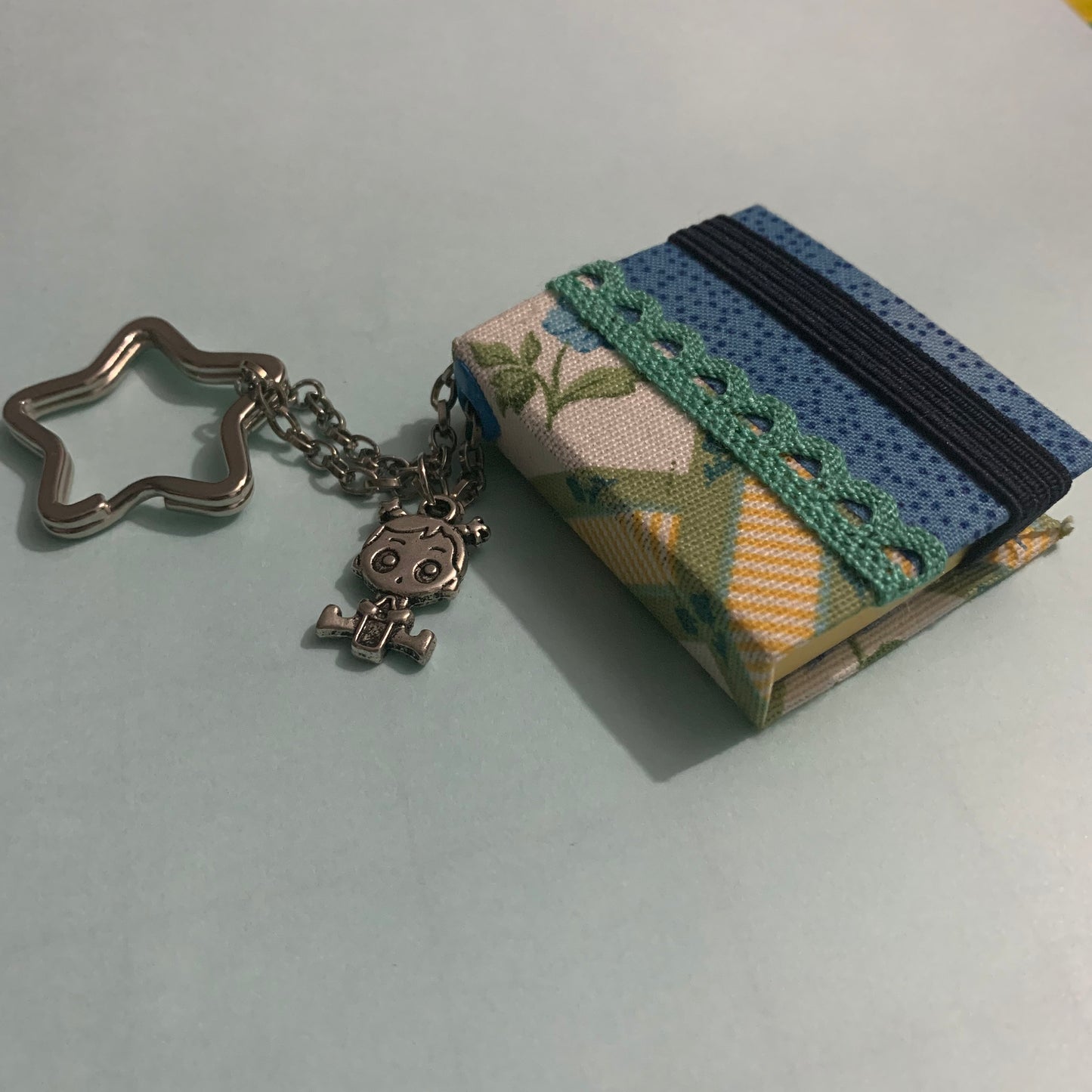 Cute Sticky Notes Keychain 2 - Choose your colours!