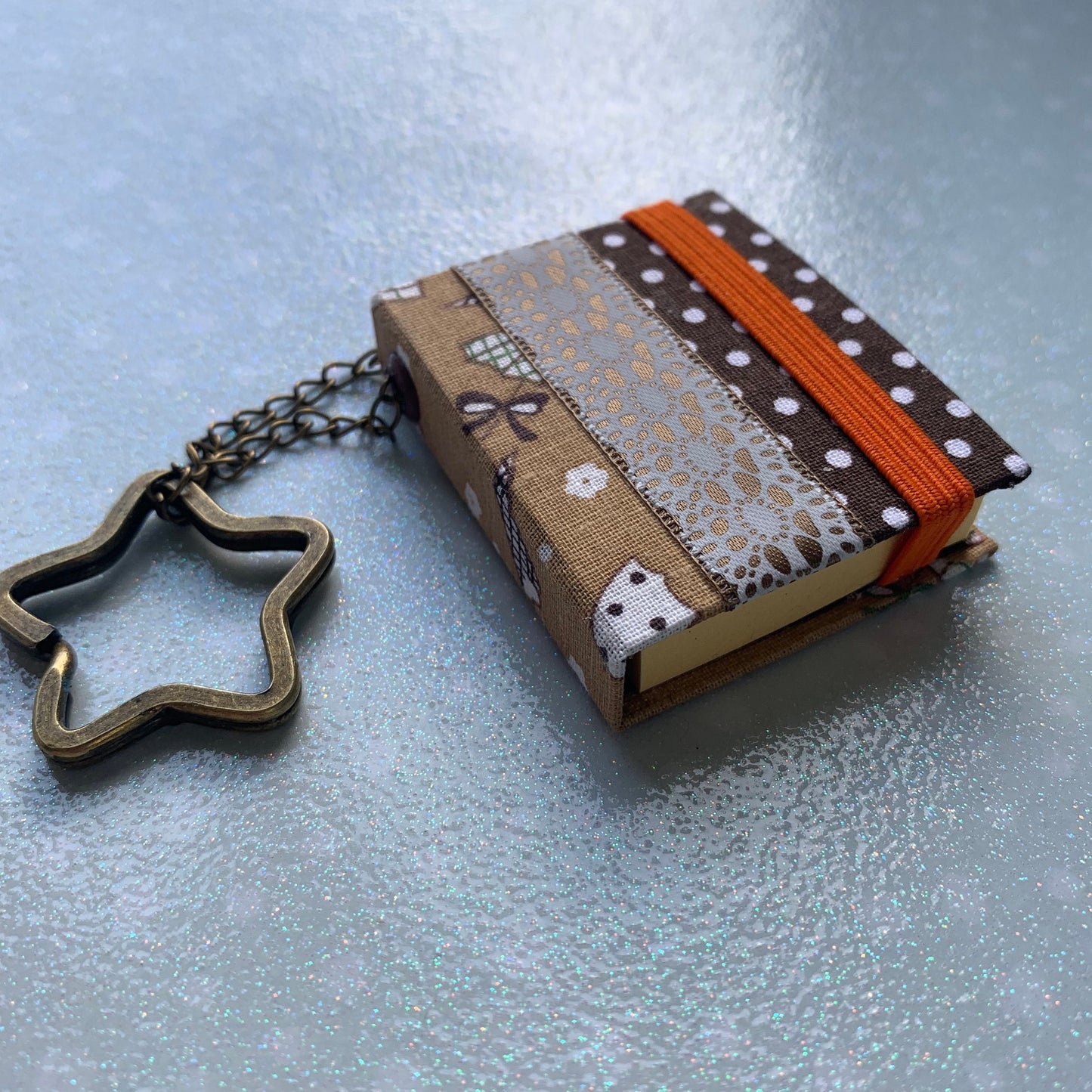 Cute Sticky Notes Keychain - Choose your colours!