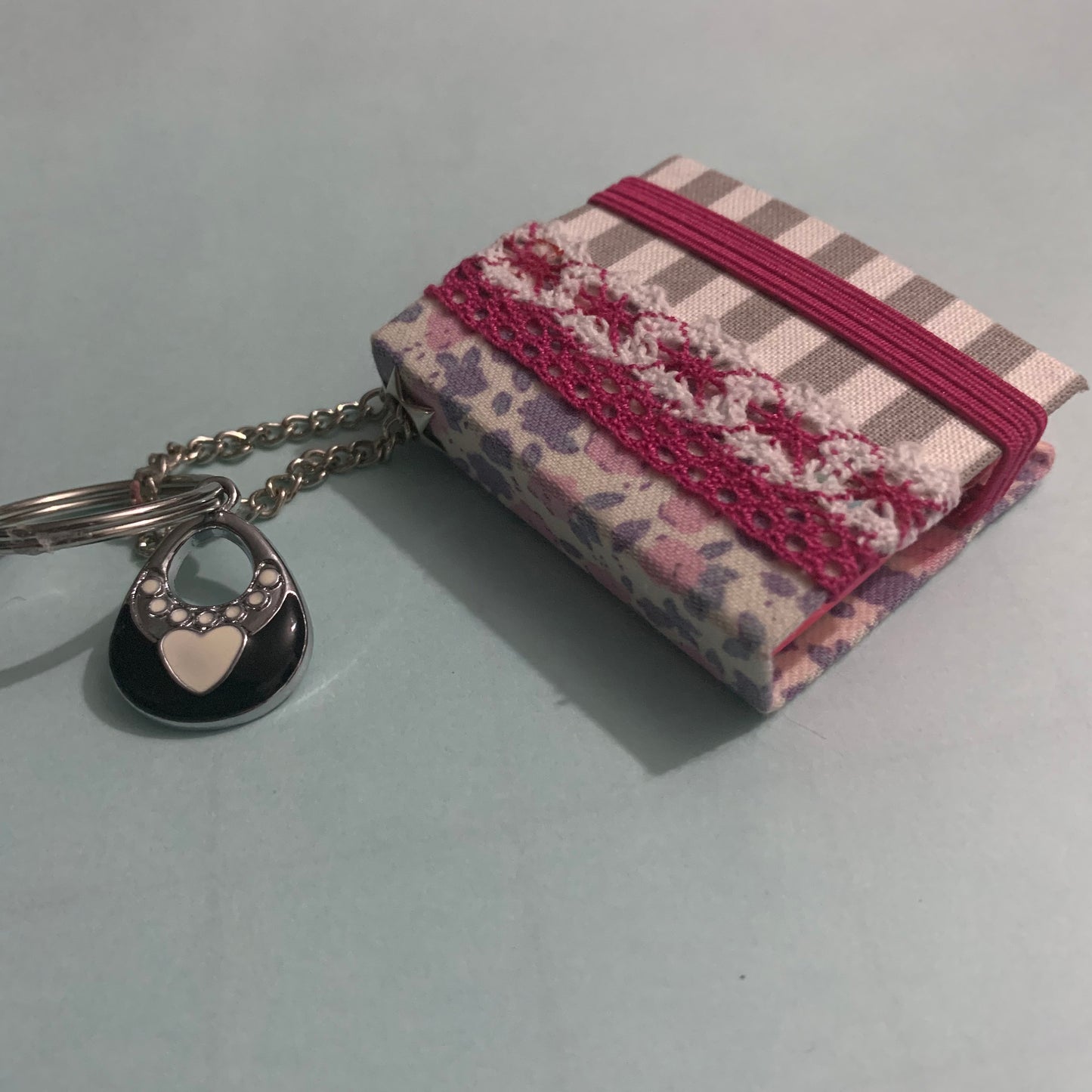 Cute Sticky Notes Keychain 2 - Choose your colours!