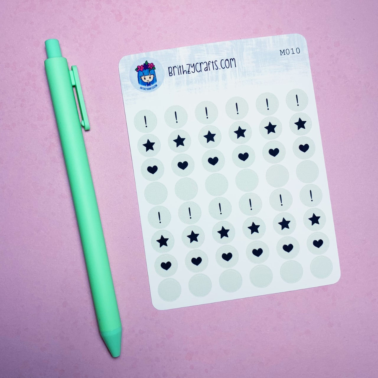 Pastel green circle icons - M010