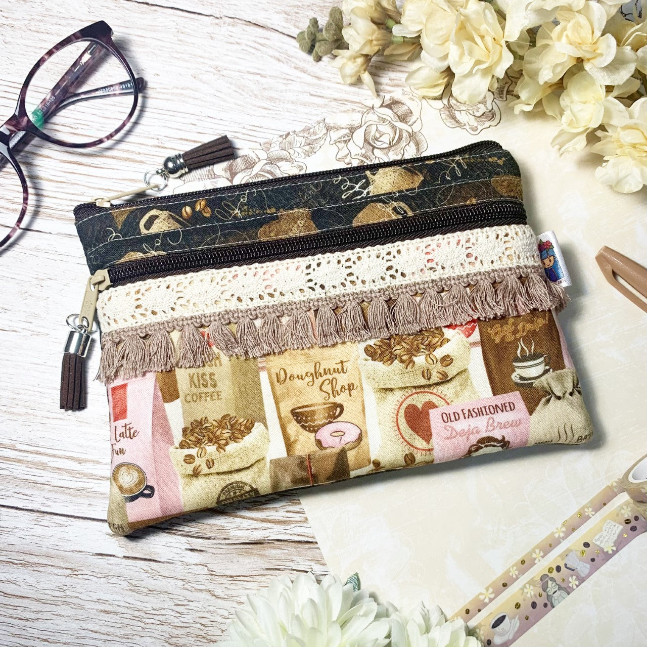 Coffee lover version 2 - double pocket Pouch