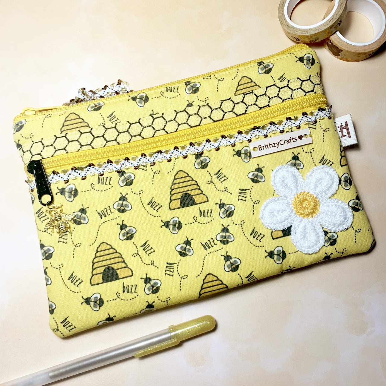 Buzz bees - double pocket Pouch