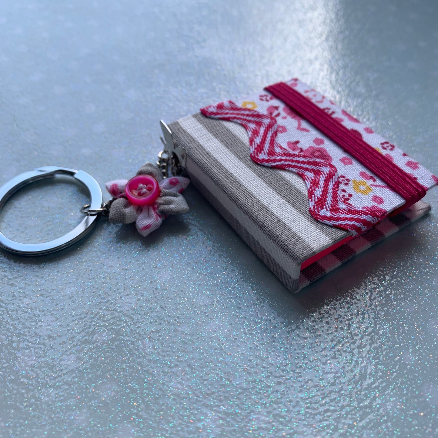 Cute Sticky Notes Keychain - Choose your colours!