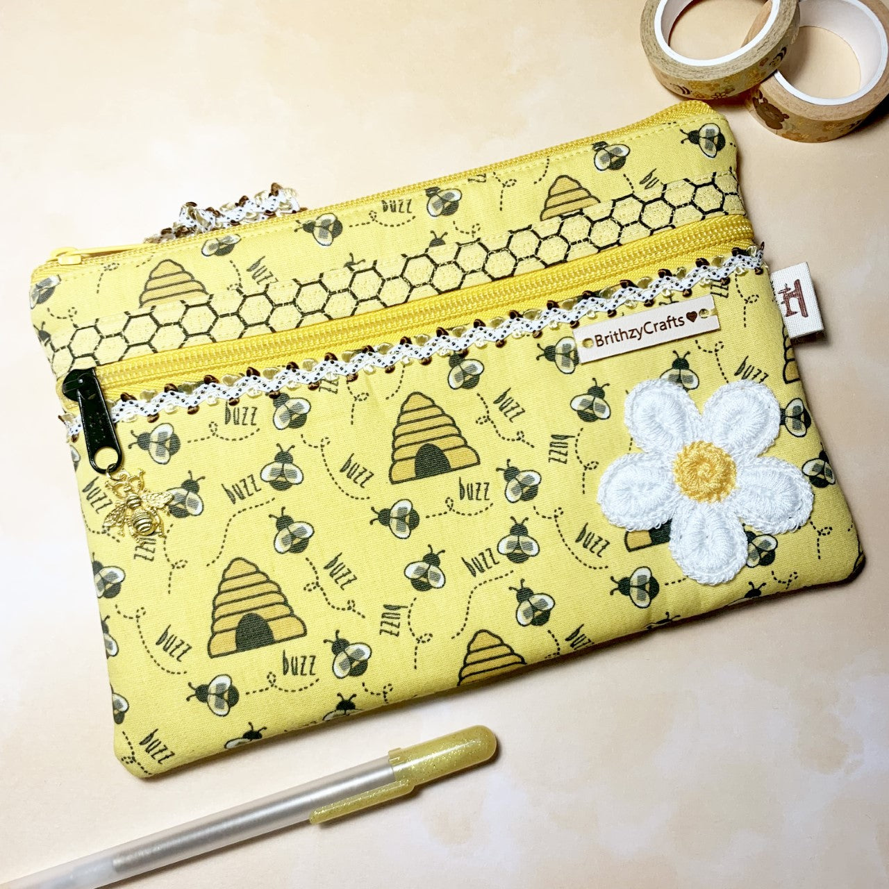Buzz bees - double pocket Pouch